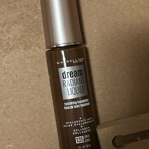 Maybelline Dream Radiant Liquid‎ Foundation - Java